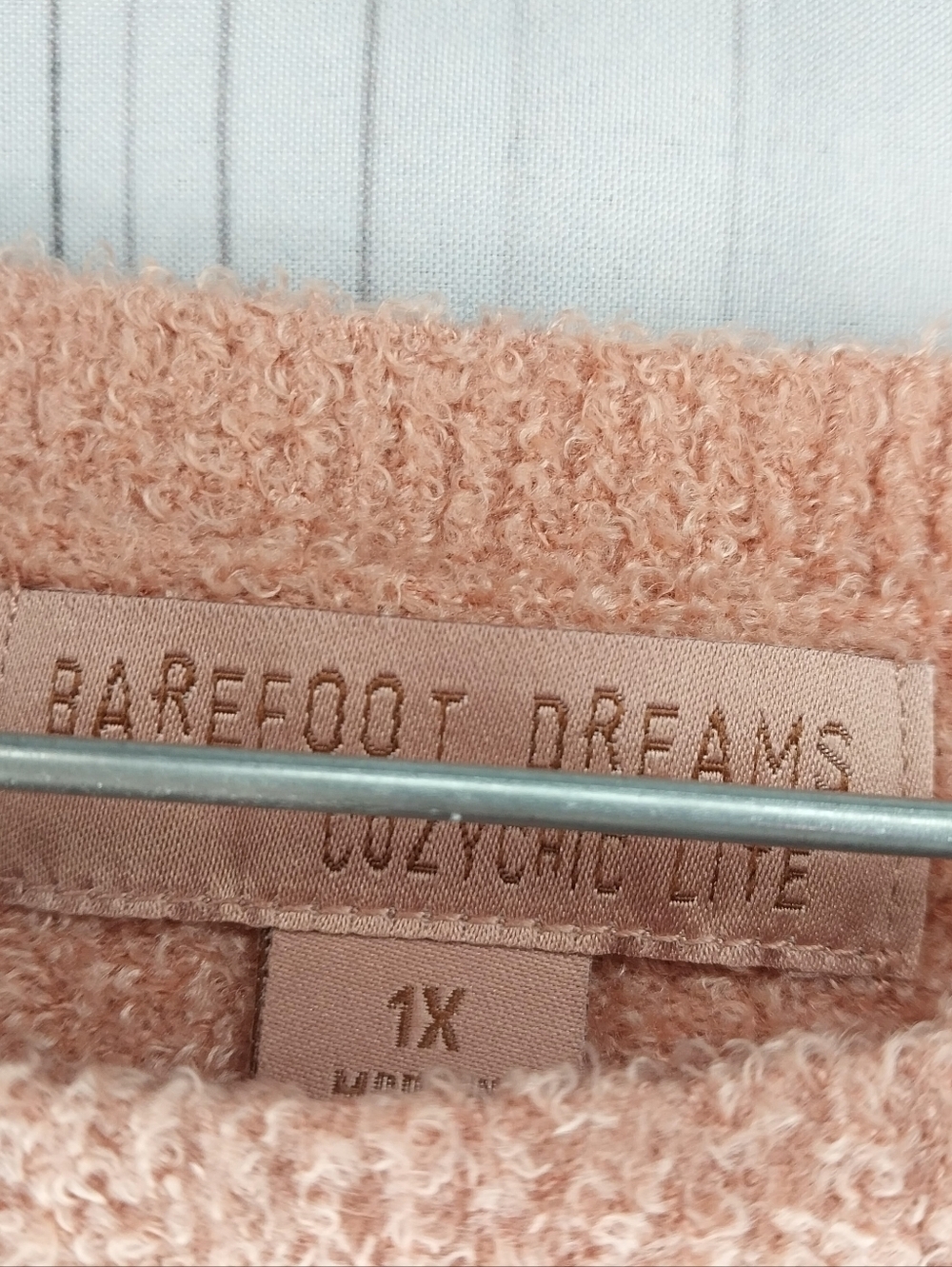 Barefoot Dreams Cozy Chic Ultra Lite Women's Crewneck Pullover Sweater in Peach - Picture 5 of 9